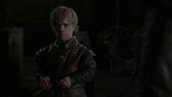 extant_GameOfThrones_1x01-WinterIsComing_3983