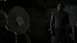 extant_GameOfThrones_1x01-WinterIsComing_3995