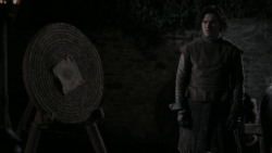 extant_GameOfThrones_1x01-WinterIsComing_3997