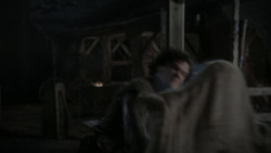 extant_GameOfThrones_1x01-WinterIsComing_4018