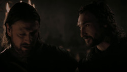 extant_GameOfThrones_1x01-WinterIsComing_4038