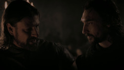 extant_GameOfThrones_1x01-WinterIsComing_4042