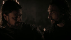 extant_GameOfThrones_1x01-WinterIsComing_4044