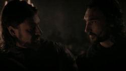 extant_GameOfThrones_1x01-WinterIsComing_4047
