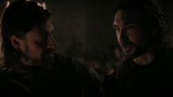 extant_GameOfThrones_1x01-WinterIsComing_4051