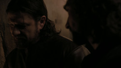 extant_GameOfThrones_1x01-WinterIsComing_4061