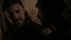 extant_GameOfThrones_1x01-WinterIsComing_4065