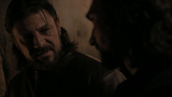 extant_GameOfThrones_1x01-WinterIsComing_4066