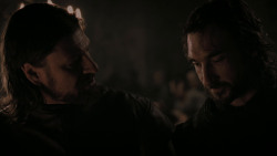 extant_GameOfThrones_1x01-WinterIsComing_4071