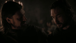 extant_GameOfThrones_1x01-WinterIsComing_4072