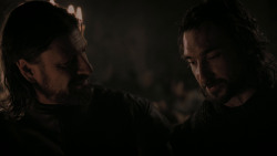 extant_GameOfThrones_1x01-WinterIsComing_4074