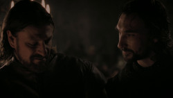 extant_GameOfThrones_1x01-WinterIsComing_4078