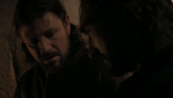 extant_GameOfThrones_1x01-WinterIsComing_4082