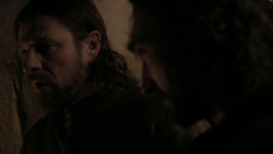 extant_GameOfThrones_1x01-WinterIsComing_4084