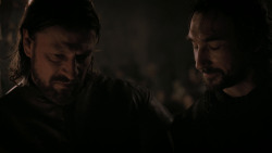 extant_GameOfThrones_1x01-WinterIsComing_4090