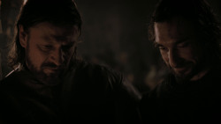 extant_GameOfThrones_1x01-WinterIsComing_4091