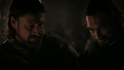 extant_GameOfThrones_1x01-WinterIsComing_4092