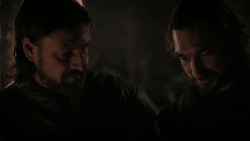 extant_GameOfThrones_1x01-WinterIsComing_4094