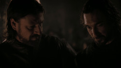 extant_GameOfThrones_1x01-WinterIsComing_4095