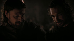 extant_GameOfThrones_1x01-WinterIsComing_4101