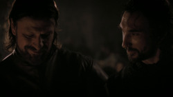 extant_GameOfThrones_1x01-WinterIsComing_4107