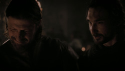 extant_GameOfThrones_1x01-WinterIsComing_4108