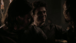 extant_GameOfThrones_1x01-WinterIsComing_4124