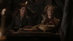 extant_GameOfThrones_1x01-WinterIsComing_4175