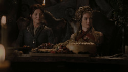 extant_GameOfThrones_1x01-WinterIsComing_4236