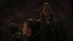 extant_GameOfThrones_1x01-WinterIsComing_4255