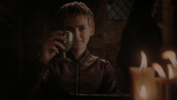extant_GameOfThrones_1x01-WinterIsComing_4263