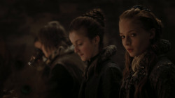 extant_GameOfThrones_1x01-WinterIsComing_4265