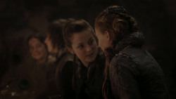 extant_GameOfThrones_1x01-WinterIsComing_4275