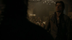 extant_GameOfThrones_1x01-WinterIsComing_4278