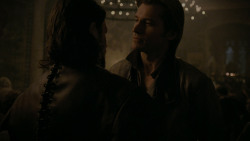 extant_GameOfThrones_1x01-WinterIsComing_4287