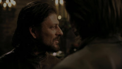 extant_GameOfThrones_1x01-WinterIsComing_4324
