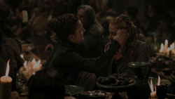 extant_GameOfThrones_1x01-WinterIsComing_4347