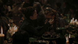 extant_GameOfThrones_1x01-WinterIsComing_4348