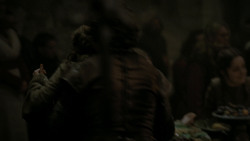 extant_GameOfThrones_1x01-WinterIsComing_4367