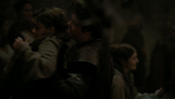 extant_GameOfThrones_1x01-WinterIsComing_4368