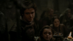 extant_GameOfThrones_1x01-WinterIsComing_4371