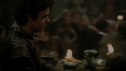 extant_GameOfThrones_1x01-WinterIsComing_4372