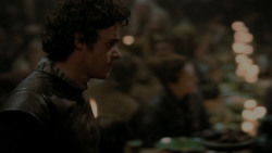 extant_GameOfThrones_1x01-WinterIsComing_4373