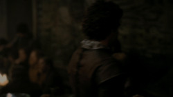 extant_GameOfThrones_1x01-WinterIsComing_4376