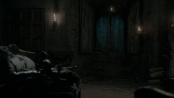 extant_GameOfThrones_1x01-WinterIsComing_4382