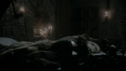 extant_GameOfThrones_1x01-WinterIsComing_4389