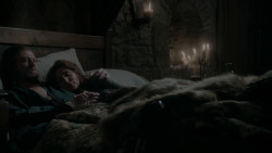 extant_GameOfThrones_1x01-WinterIsComing_4397