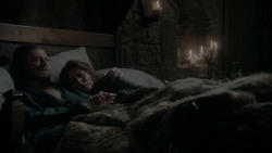 extant_GameOfThrones_1x01-WinterIsComing_4403