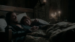 extant_GameOfThrones_1x01-WinterIsComing_4414