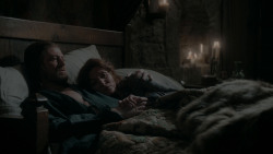 extant_GameOfThrones_1x01-WinterIsComing_4416